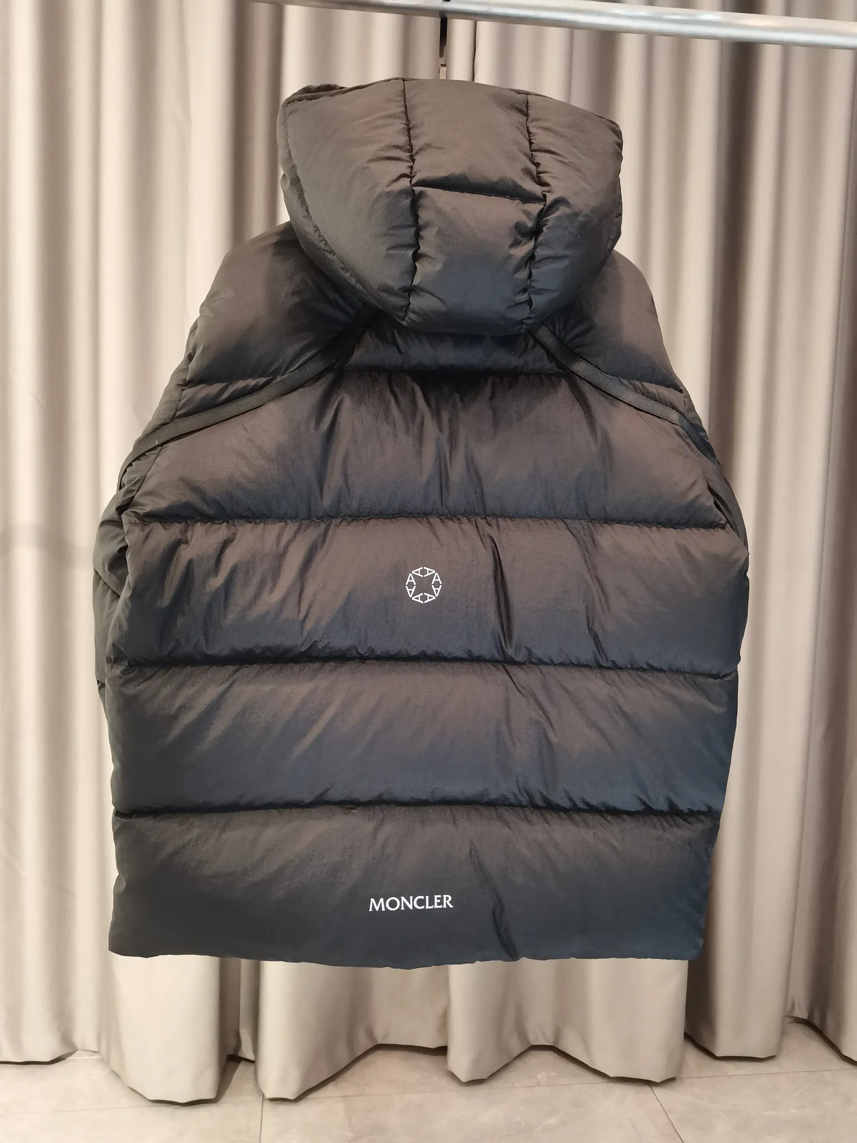 Same Style Gray Black ，Sizes 1-2-3-4-5
